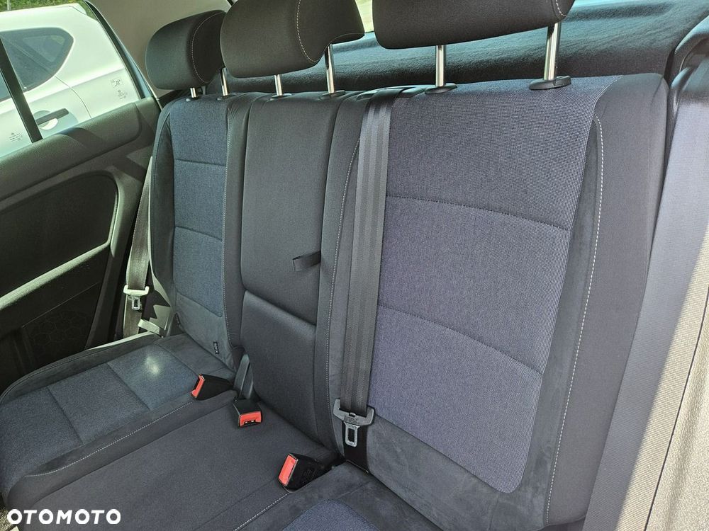 Volkswagen Golf Plus - 17