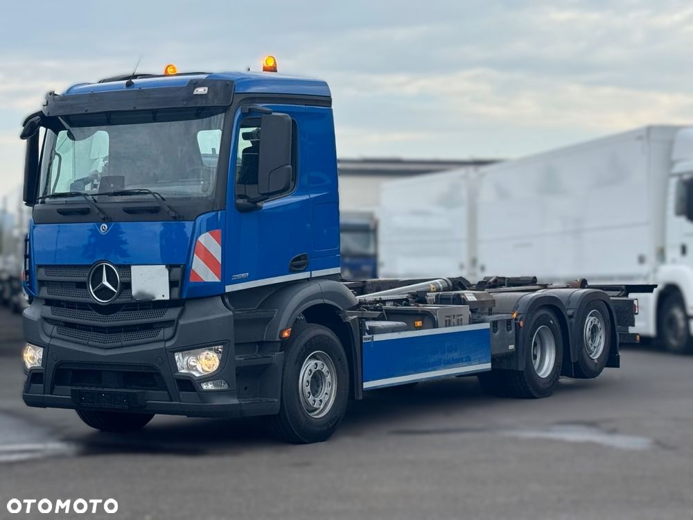 Mercedes-Benz Actros 2551 L 6x2 – HAKOWIEC MEILLER RS 21.70 | 510 KM | OŚ SKRĘTNA - 1
