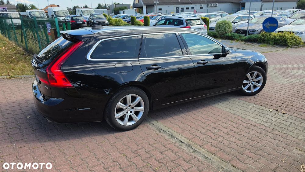 Volvo V90 D4 Geartronic Momentum - 17
