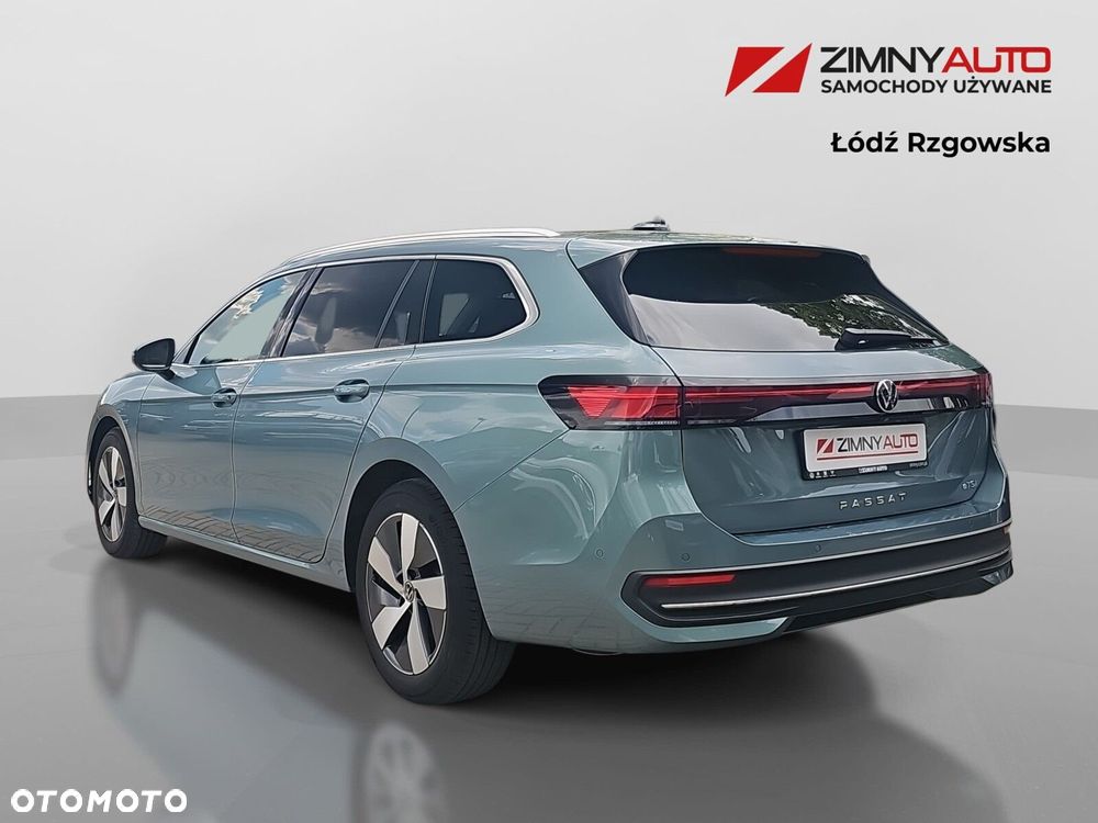 Volkswagen Passat - 5