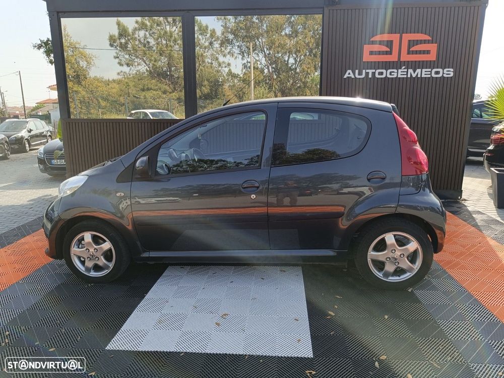 Peugeot 107 1.0 Urban - 6