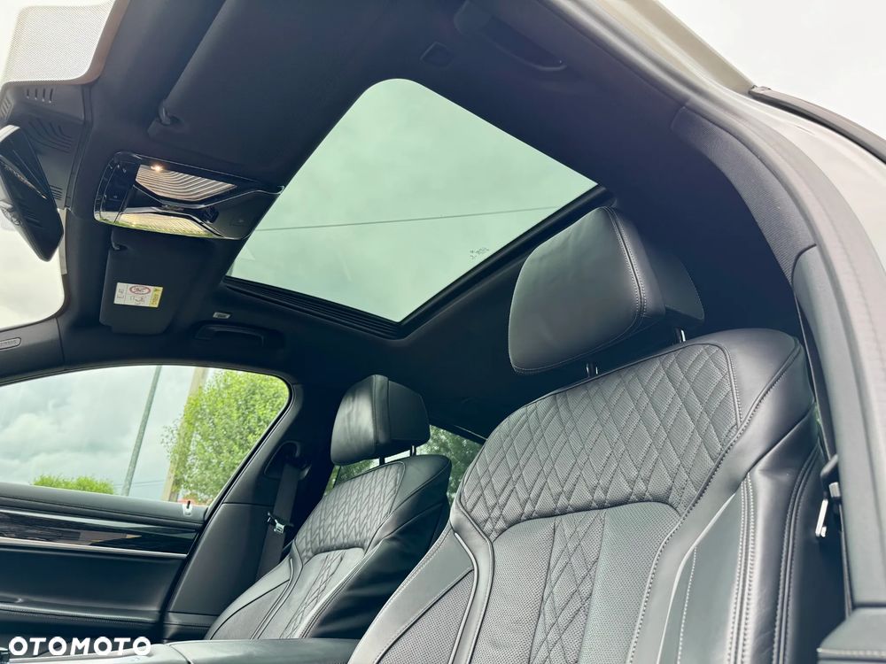 BMW Seria 7 730d xDrive mHEV sport - 11