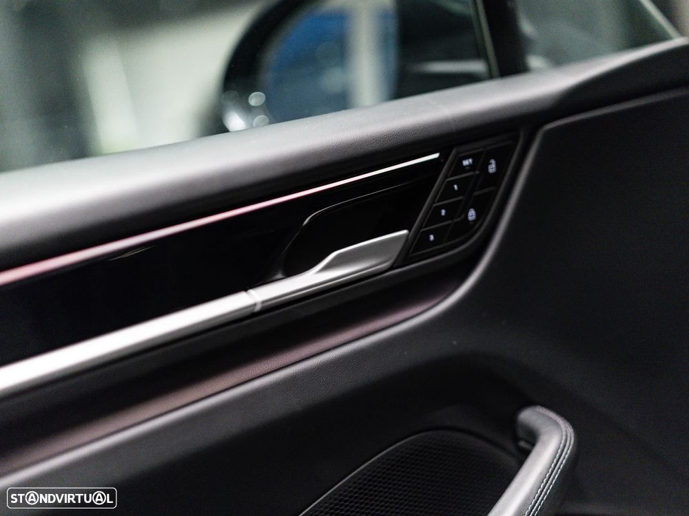 Porsche Macan Standard - 33