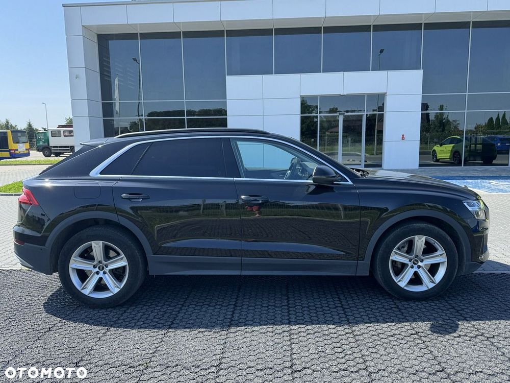 Audi Q8 55 TFSI quattro tiptronic - 4