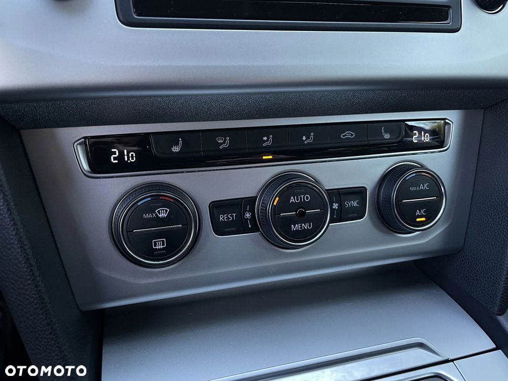 Volkswagen Passat 1.8 TSI (BlueMotion Technology) DSG Comfortline - 31