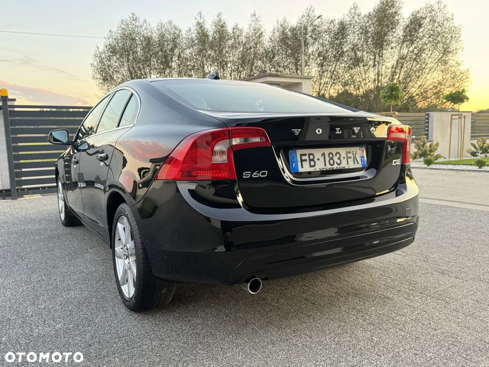 Volvo S60 D2 Drive-E Dynamic Edition (Kinetic) - 13