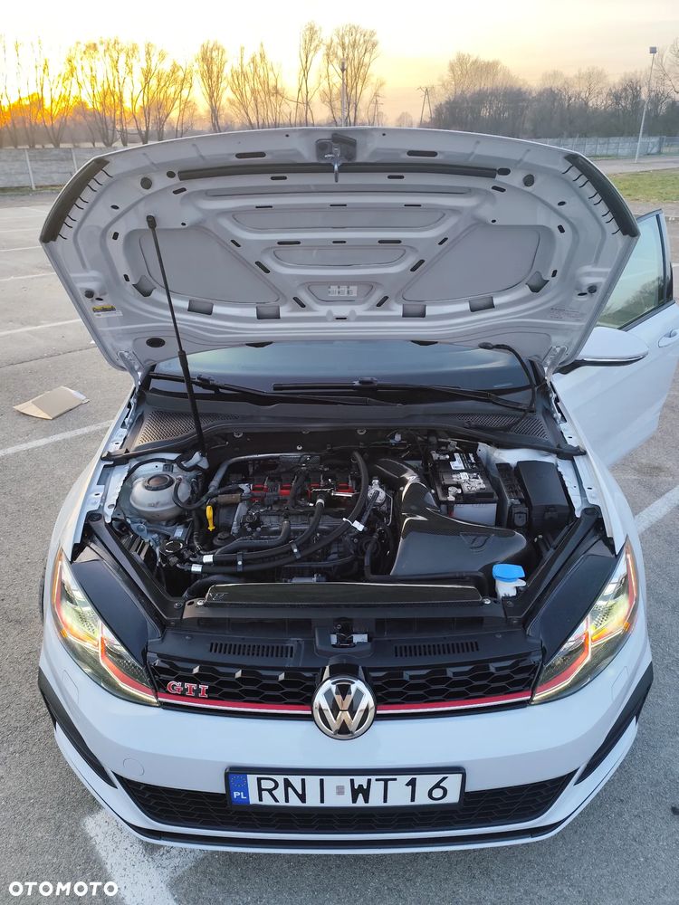 Volkswagen Golf GTI (BlueMotion Technology) DSG Performance - 13