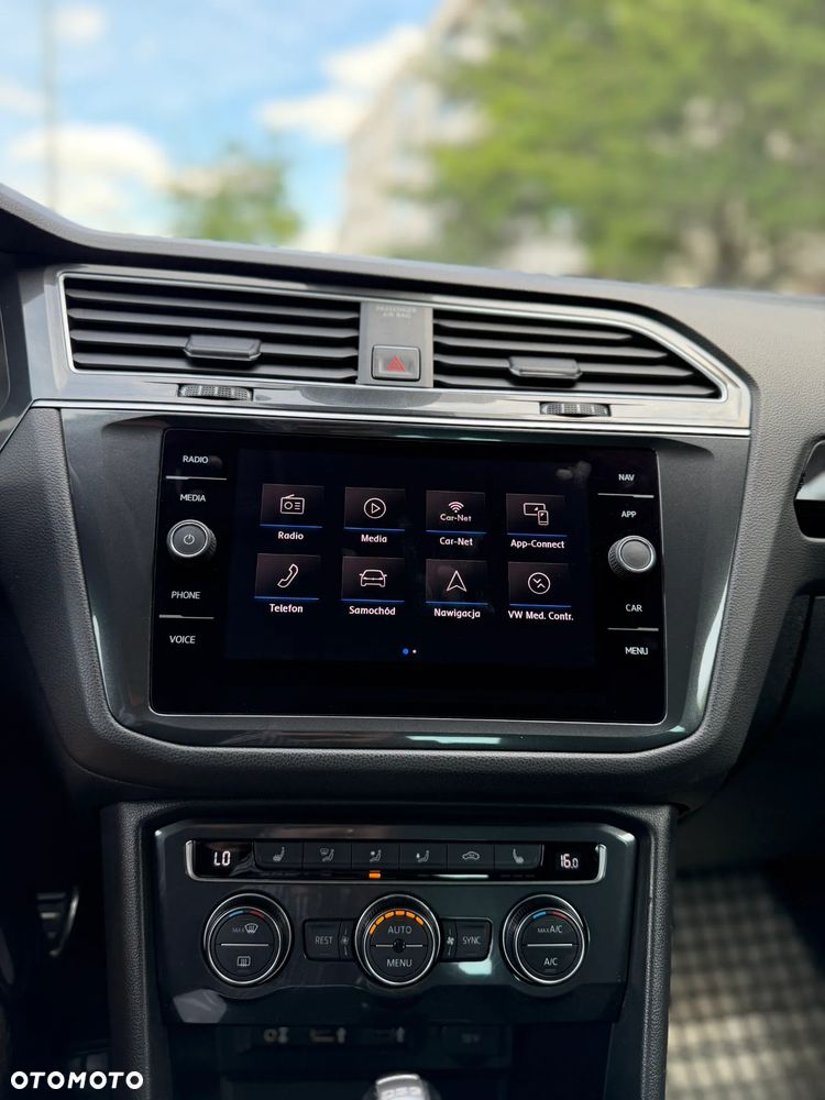 Volkswagen Tiguan 2.0 TDI SCR DSG R-Line - 26