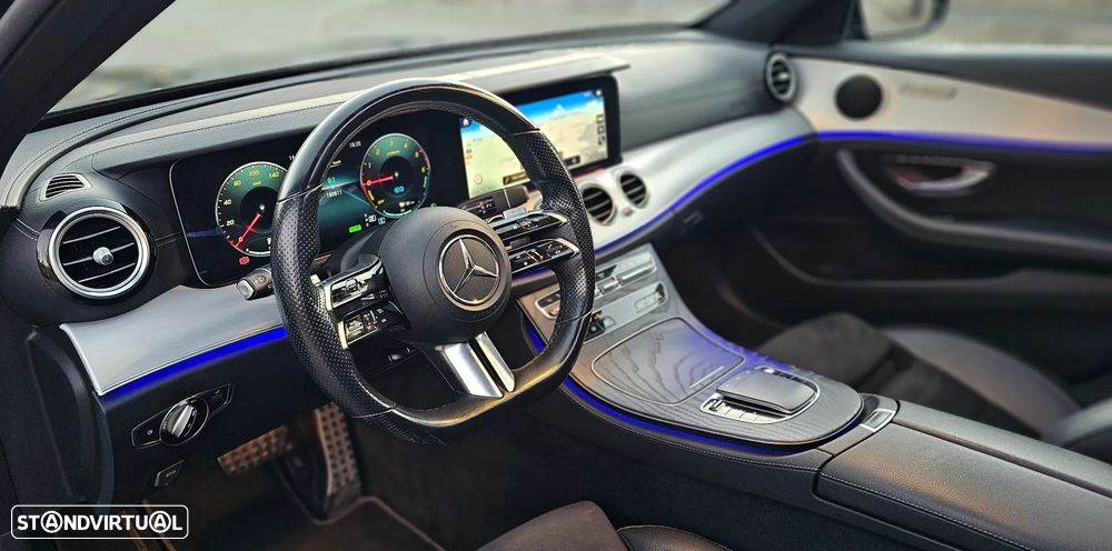 Mercedes-Benz E 300 de 4Matic 9G-TRONIC AMG Line - 39
