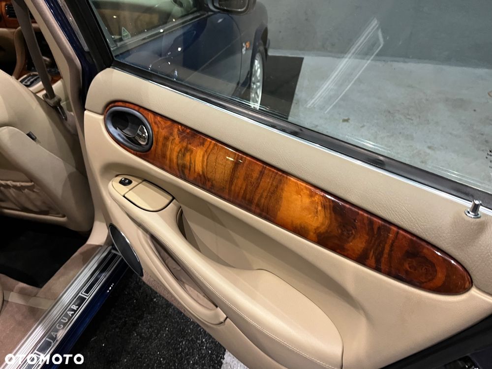 Jaguar XJ 3.2 Executive - 15