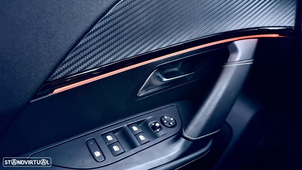 Peugeot e-2008 50 kWh GT - 34