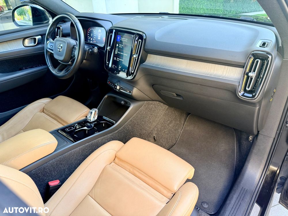 Volvo XC 40 D4 AWD Geartronic Momentum Pro - 7