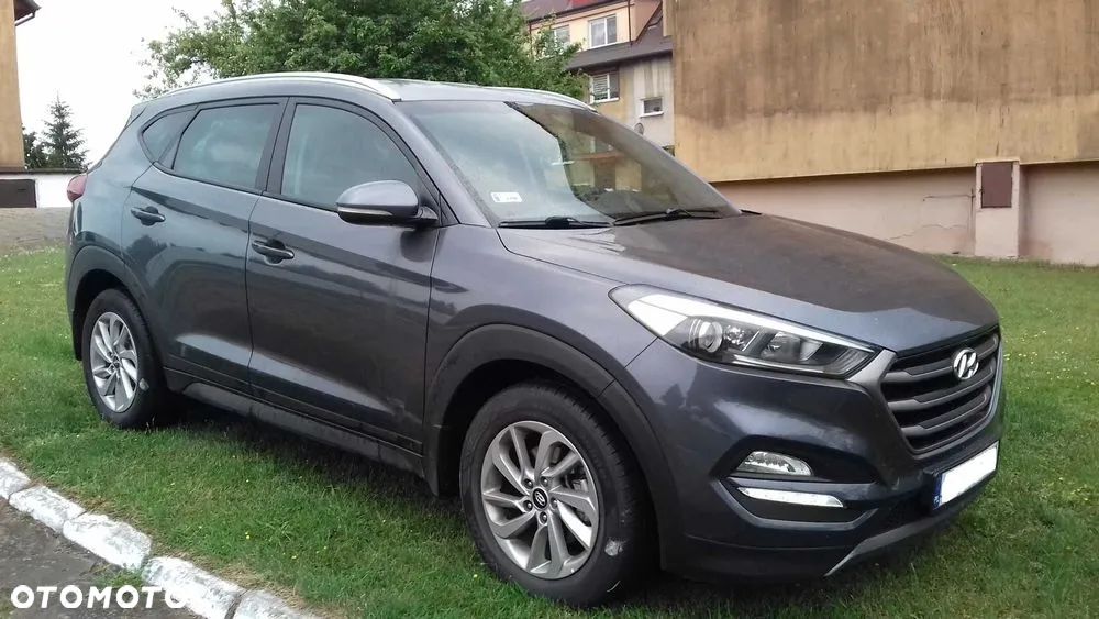 Hyundai Tucson 2.0 CRDI BlueDrive Style 2WD - 1