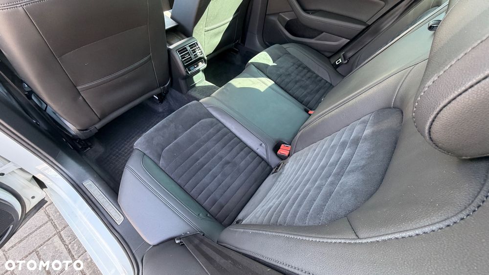 Volkswagen Passat - 20