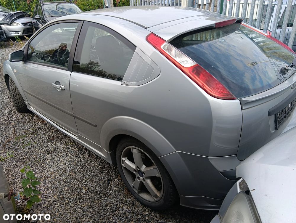 *FORD FOCUS MK2* Samochód na części - 3