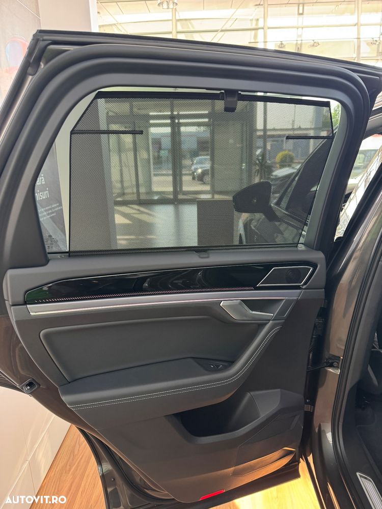 Volkswagen Touareg V6 TDI 4MOTION Elegance - 27
