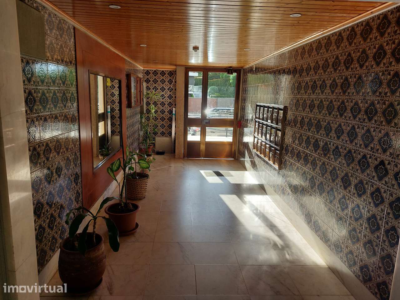 T1 com garagem e elevador em Cascais - Grande imagem: 2/17