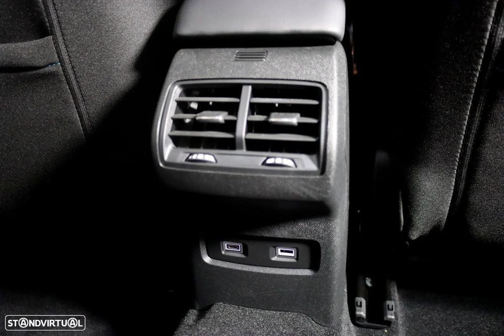 Citroën e-C4 X 50 kWh Shine - 25