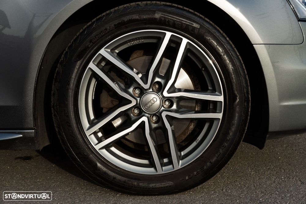 Audi A4 Avant 2.0 TDI Business Line S-line - 39