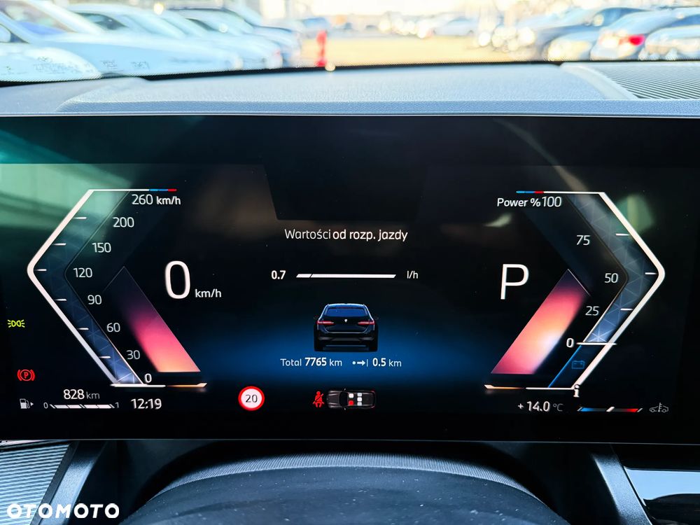 BMW Seria 5 520i - 35