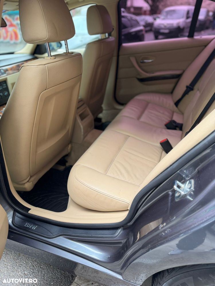 BMW Seria 3 320d - 7