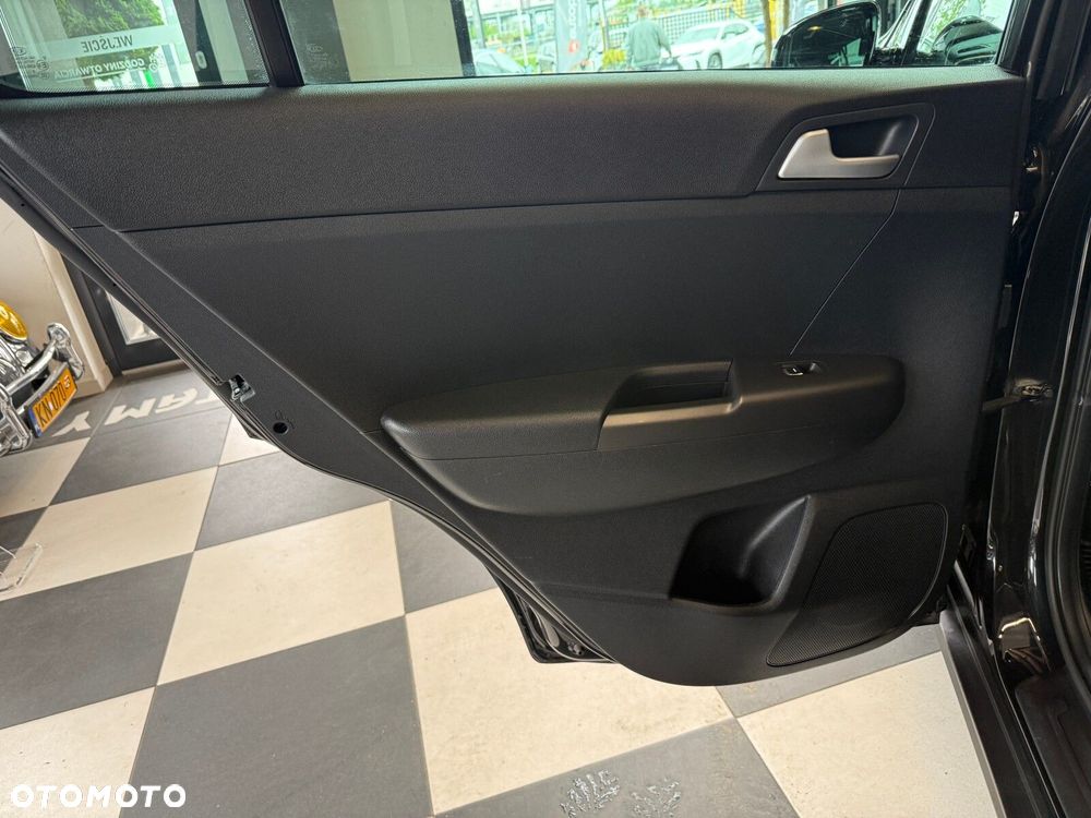 Kia Sportage - 10