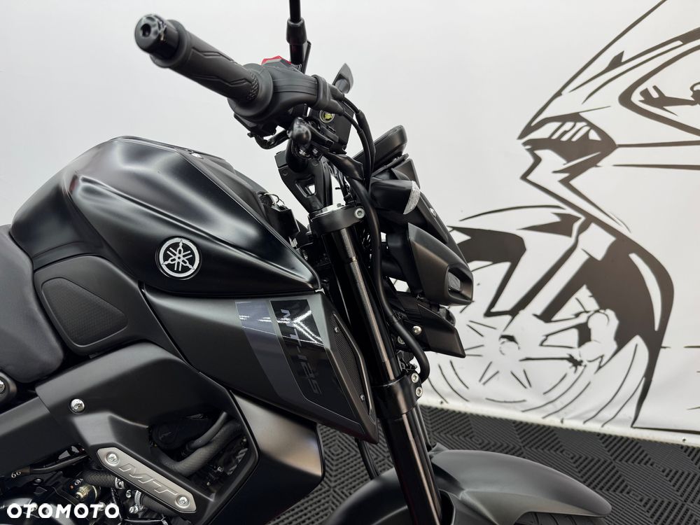 Yamaha MT - 27