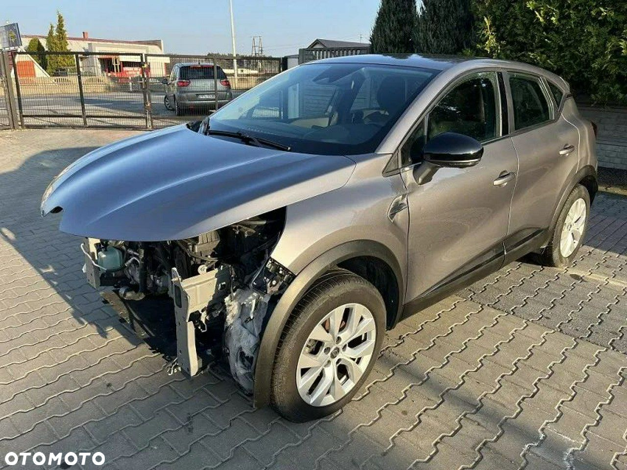 Renault Captur - 3