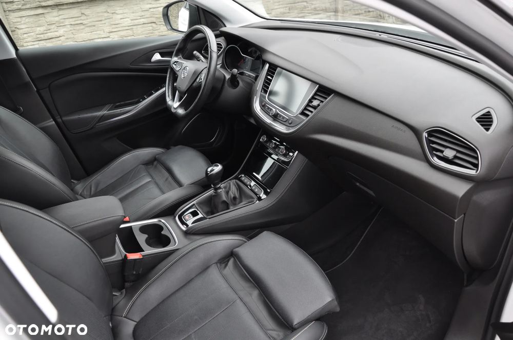 Opel Grandland X 1.5 D Start/Stop Color Line - 14