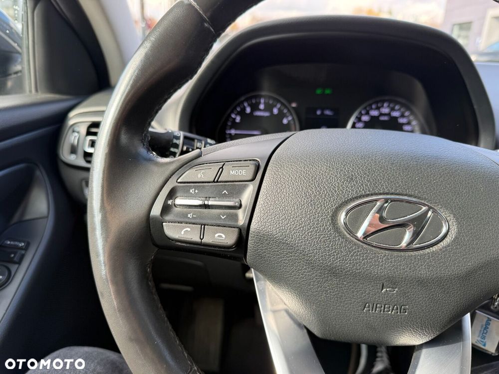 Hyundai i30 1.5 DPI Comfort - 12