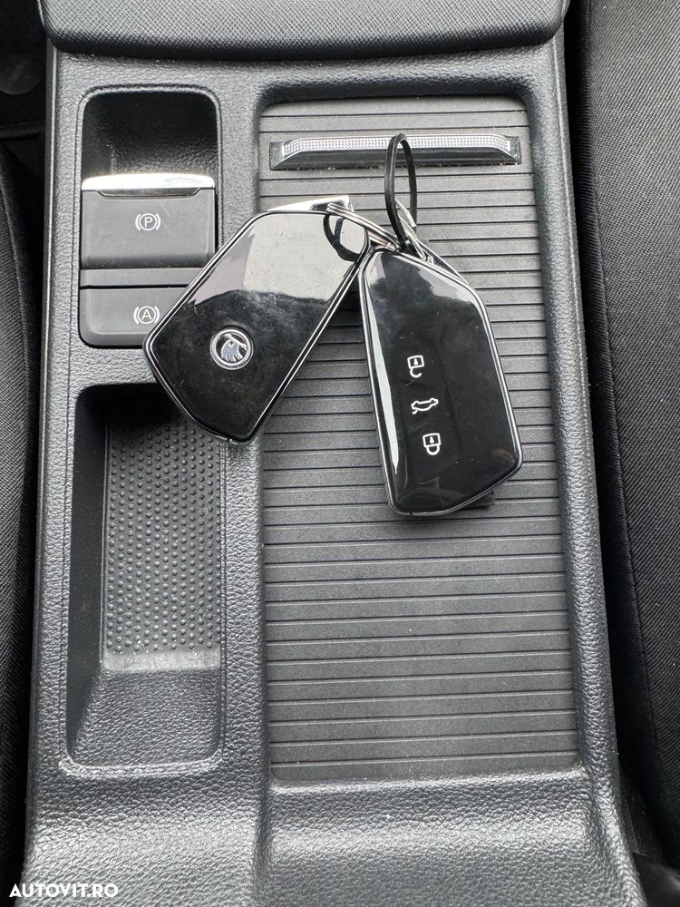 Skoda Octavia 2.0 TDI DSG Tour - 40