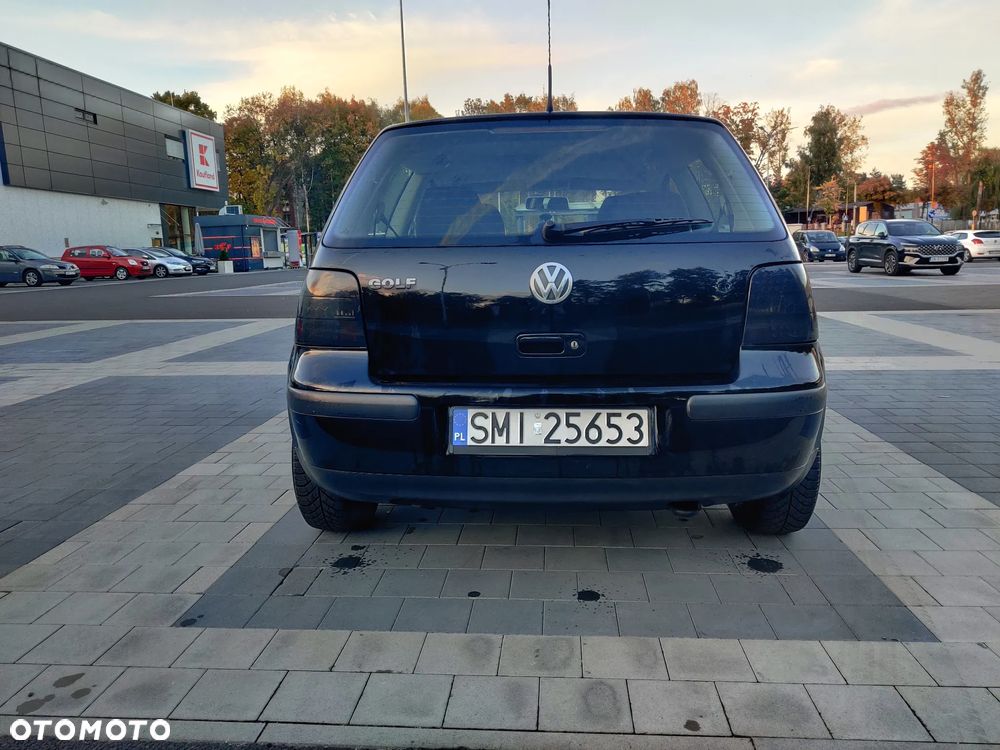 Volkswagen Golf - 9