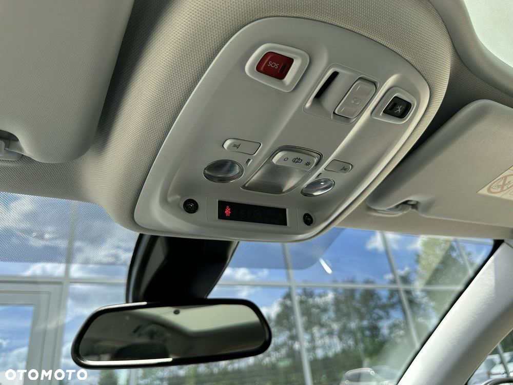 Peugeot 308 1.2 PureTech Allure S&S - 32