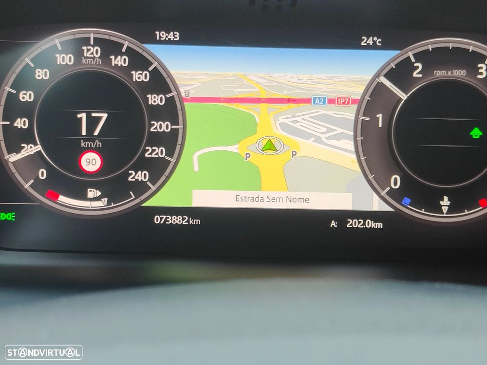 Land Rover Discovery Sport 2.0 eD4 R-Dynamic - 4