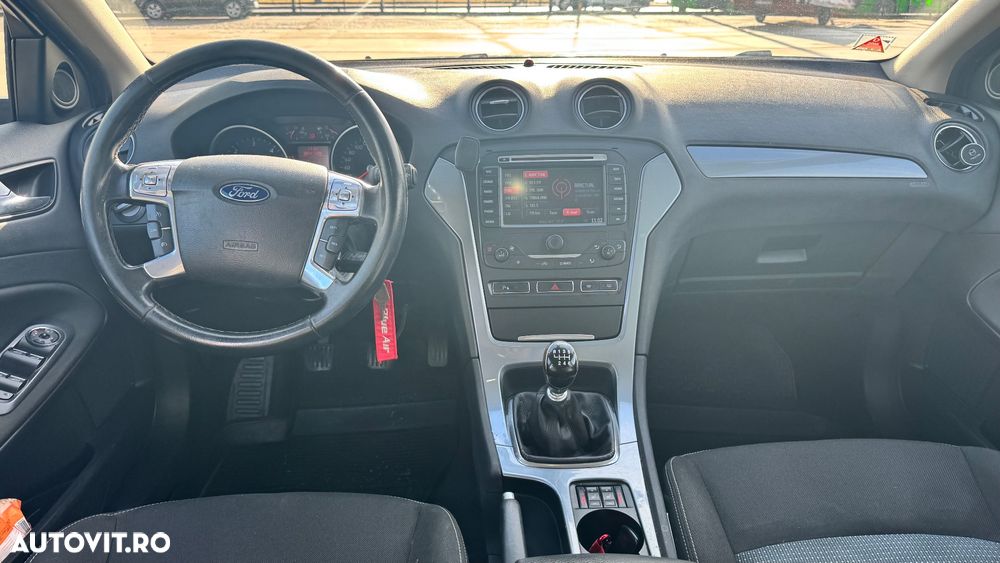 Ford Mondeo 2.0 TDCI Titanium - 9