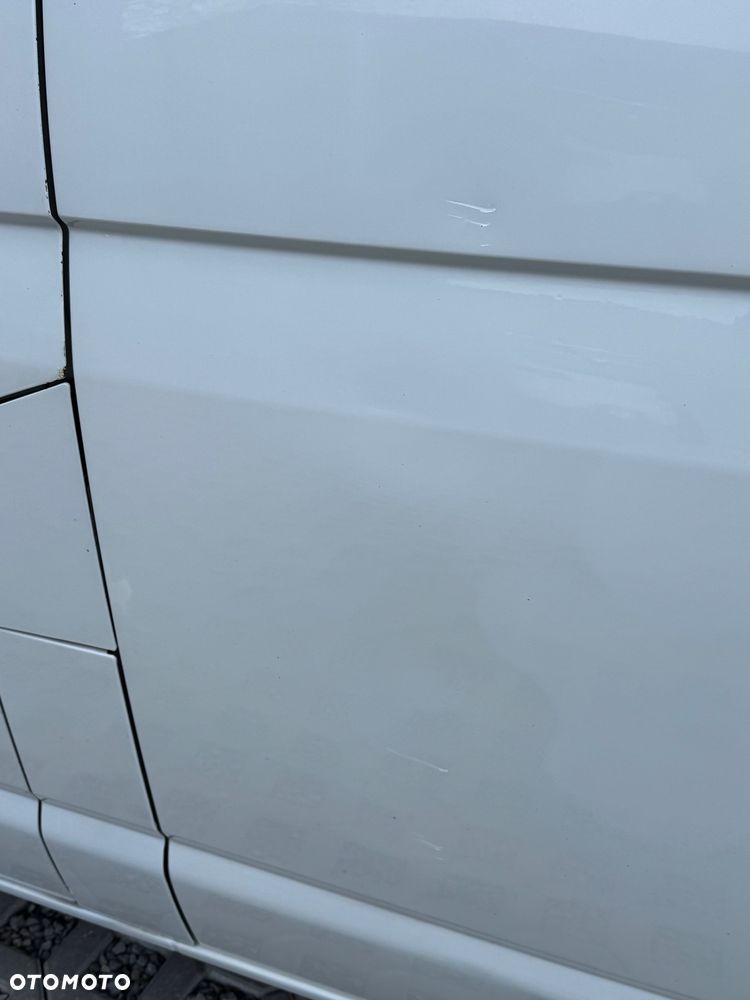 Volkswagen Transporter - 11