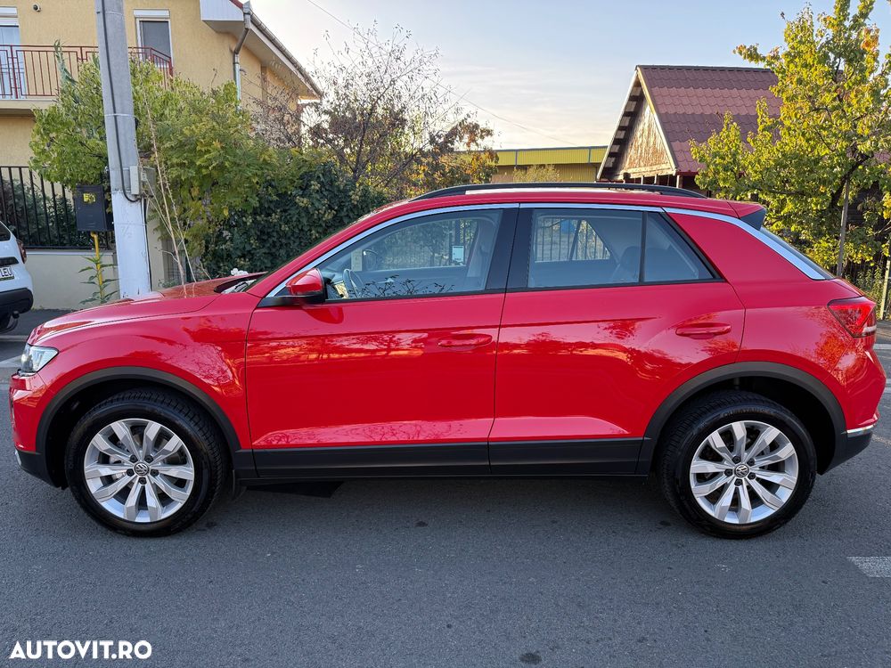 Volkswagen T-Roc - 13