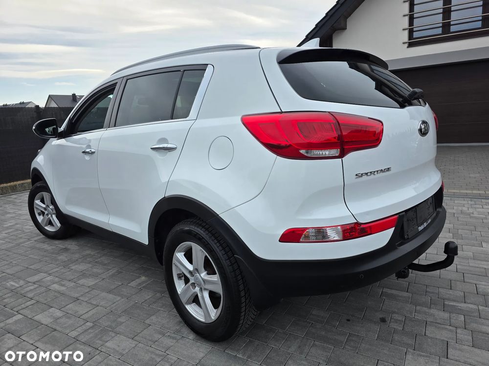 Kia Sportage 1.6 GDI 2WD Fifa World Cup Edition - 2