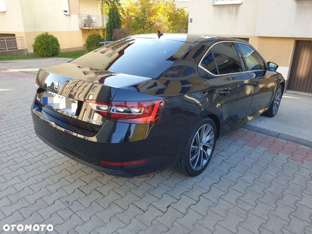 Skoda Superb 1.8 TSI L&K DSG - 2