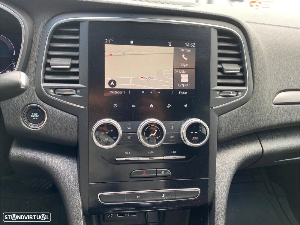 Renault Mégane Sport Tourer E-TECH Plug-in 160 INTENS - 28