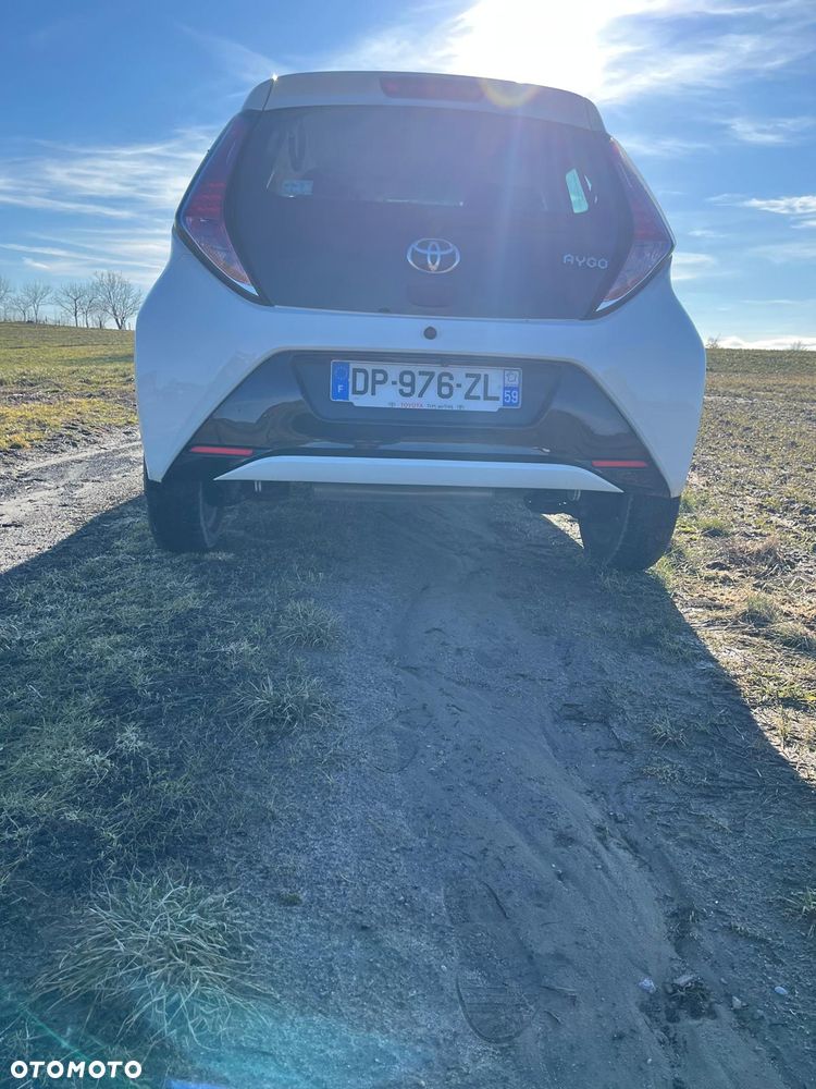 Toyota Aygo x-play - 10