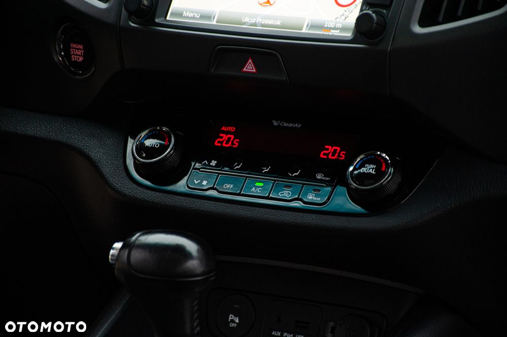 Kia Sportage 2.0 CRDI 4WD Automatik Dream-Team Edition - 20