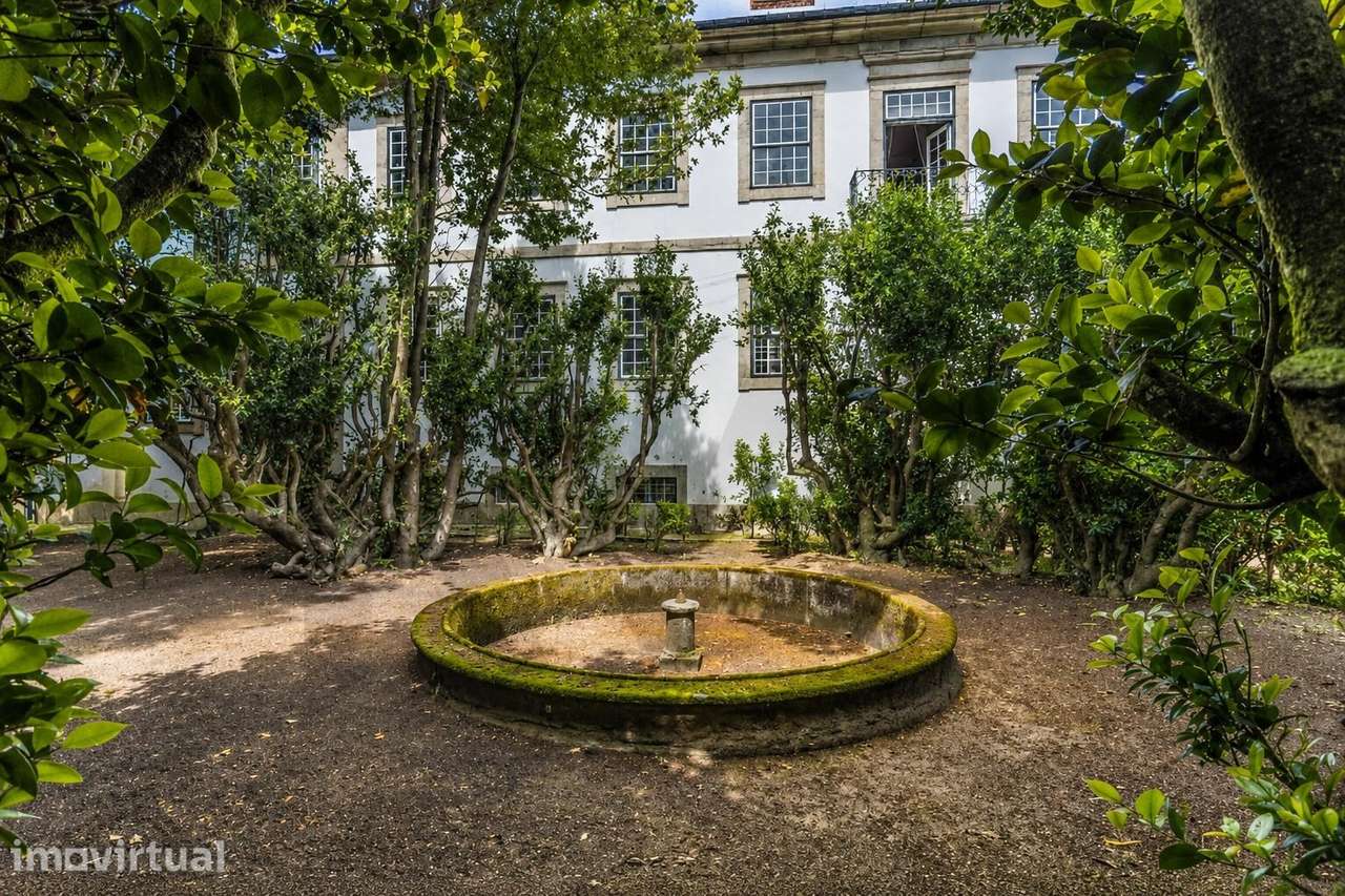 Palacete histórico Casa dos Loureiros com jardim privado no centro de - Grande imagem: 4/35