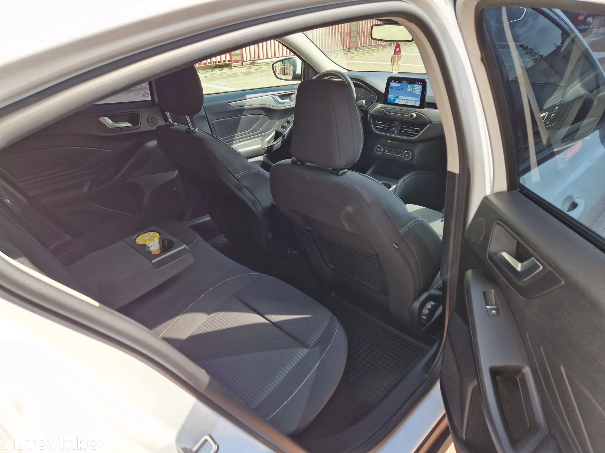Ford Focus 2.0 EcoBlue Titanium Business - 11