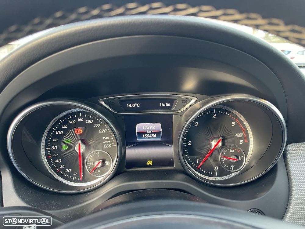 Mercedes-Benz CLA 180 d Peak Edition - 17