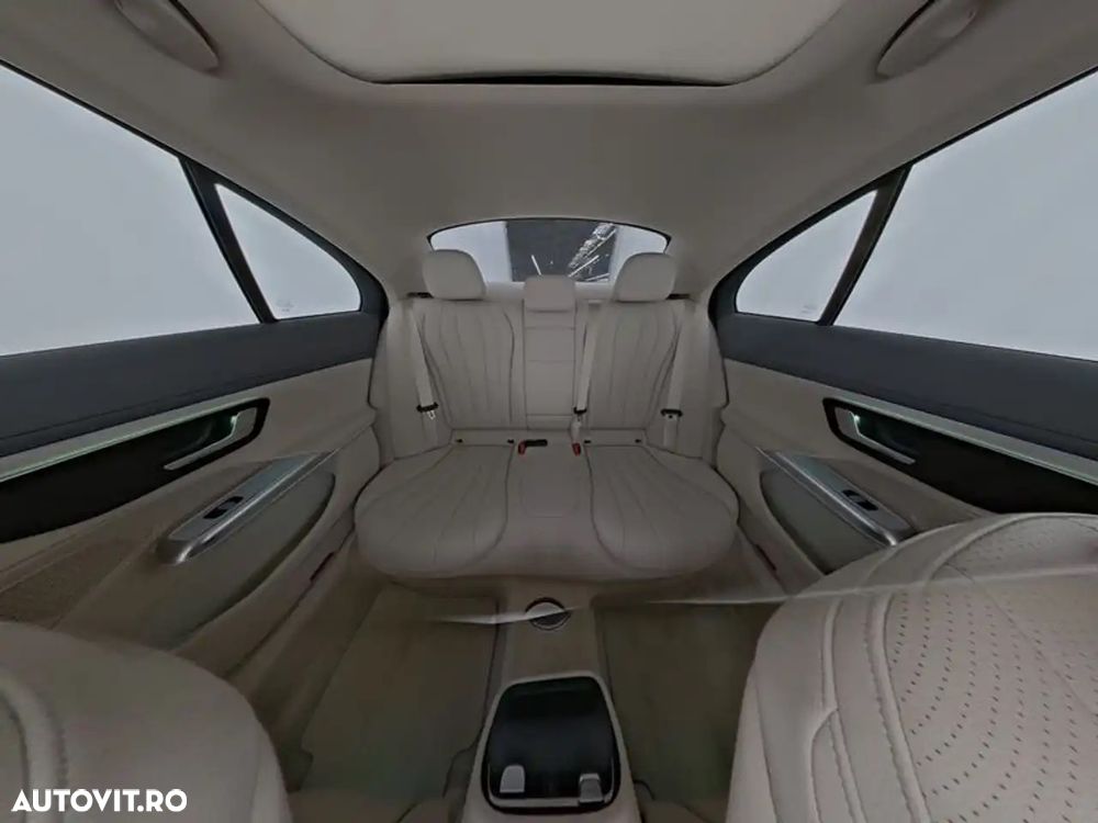 Mercedes-Benz E 220 d MHEV - 7