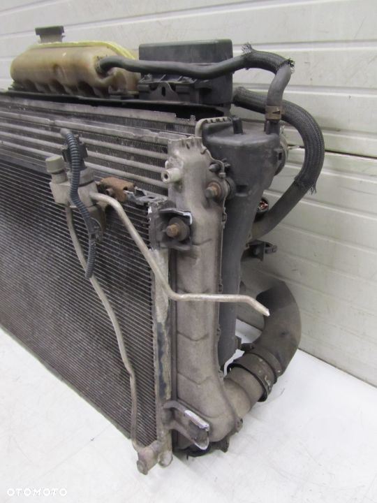 corolla verso II 2.2D komplet chłodnic-wentylatory - 5