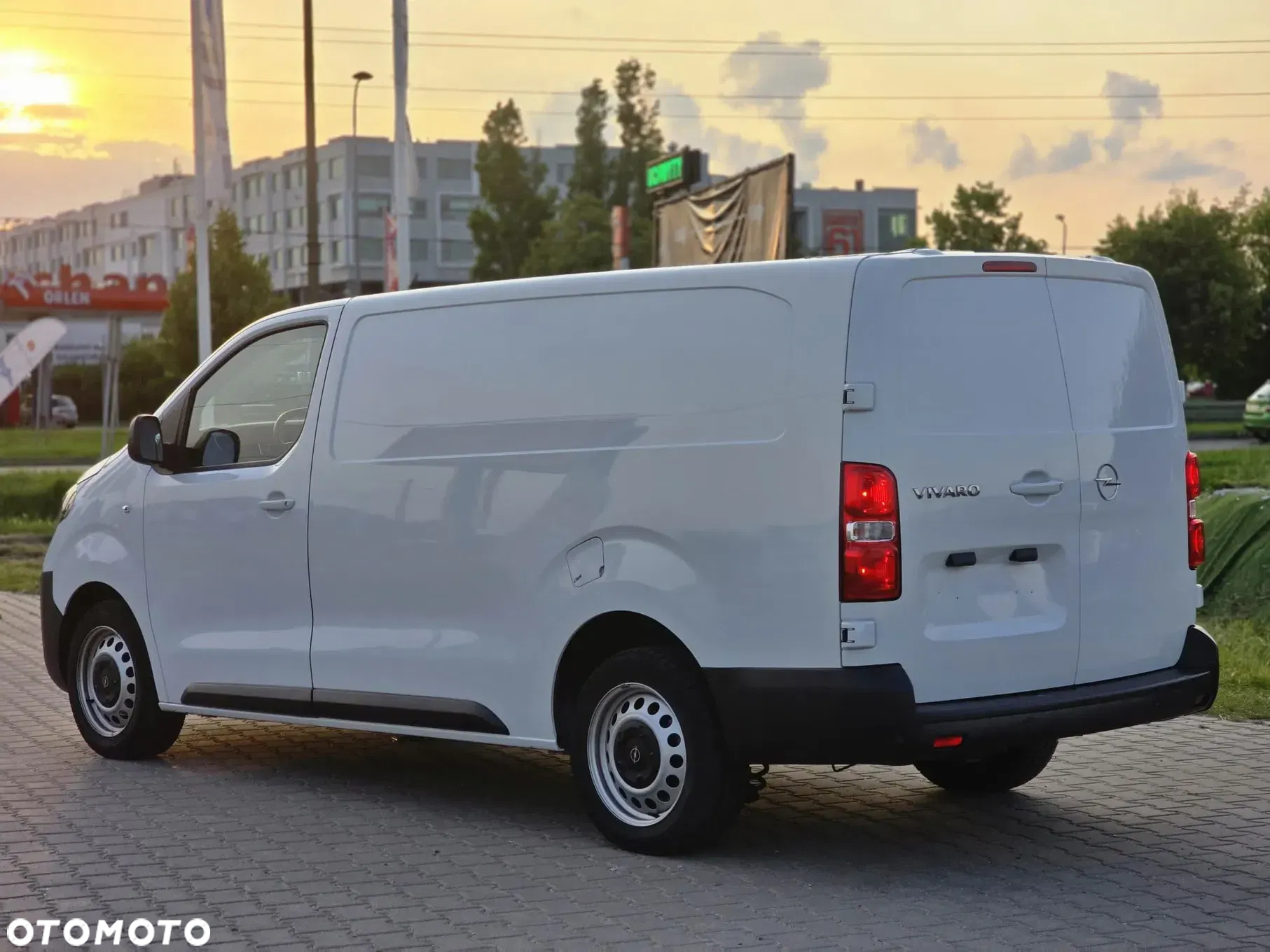 Opel Vivaro Kasten - 9
