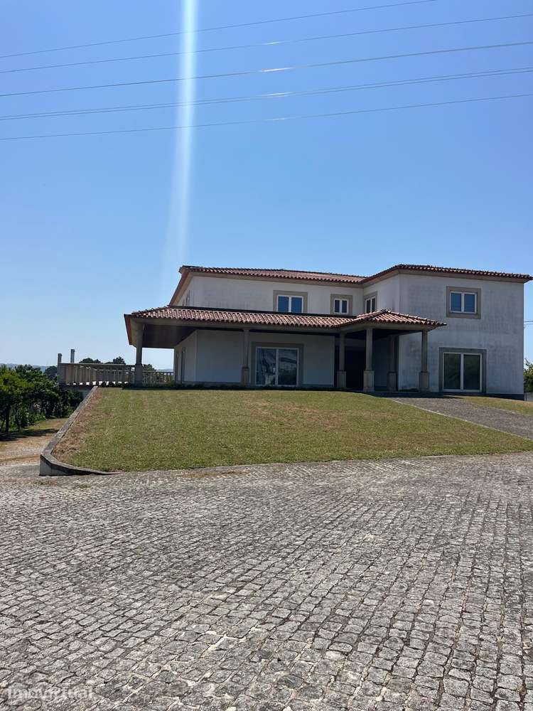 Casa para Arrendamento – Habitação ou Negócio - Grande imagem: 4/6