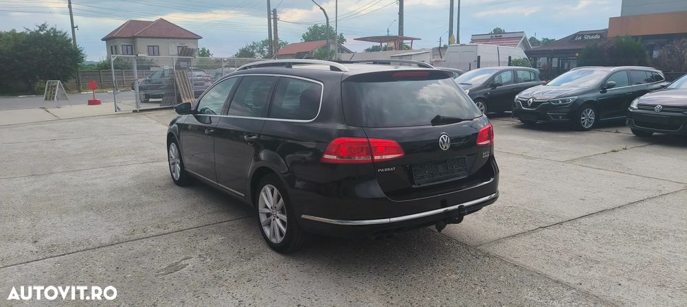 Volkswagen Passat 2.0 TDI BlueMotion Technology DPF Highline - 18